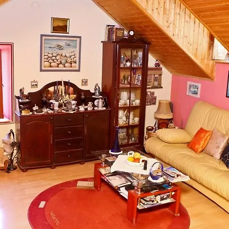 Maja Ντουμπρόβνικ