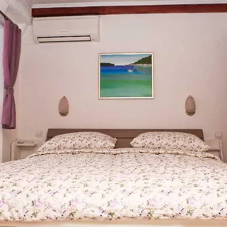 Hotel condo Maja